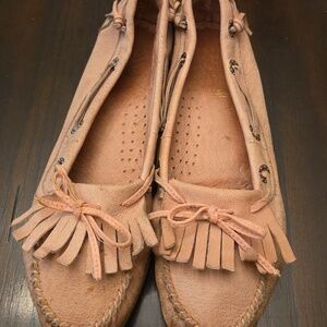 Women's Light Pink Moccasins